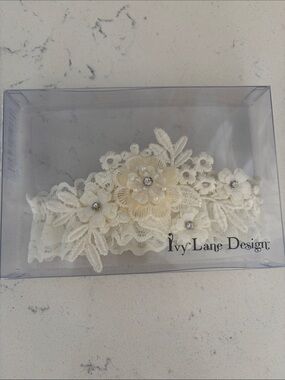 Ivy Lane Design Bridal Garter (NWT)
